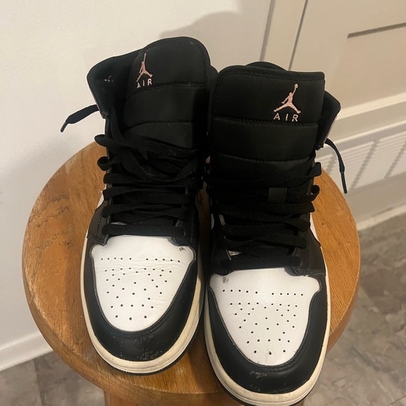 Retro 1 mids Jordan men size 9.5 - Picture 4 of 6